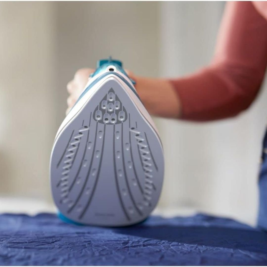 PHILIPS Series 3000 Σίδερο Ατμού 2100W με Δοχείο Νερού 300ml, Κεραμική Πλάκα & Συνεχόμενη Παροχή 30gr/min DST3011/20