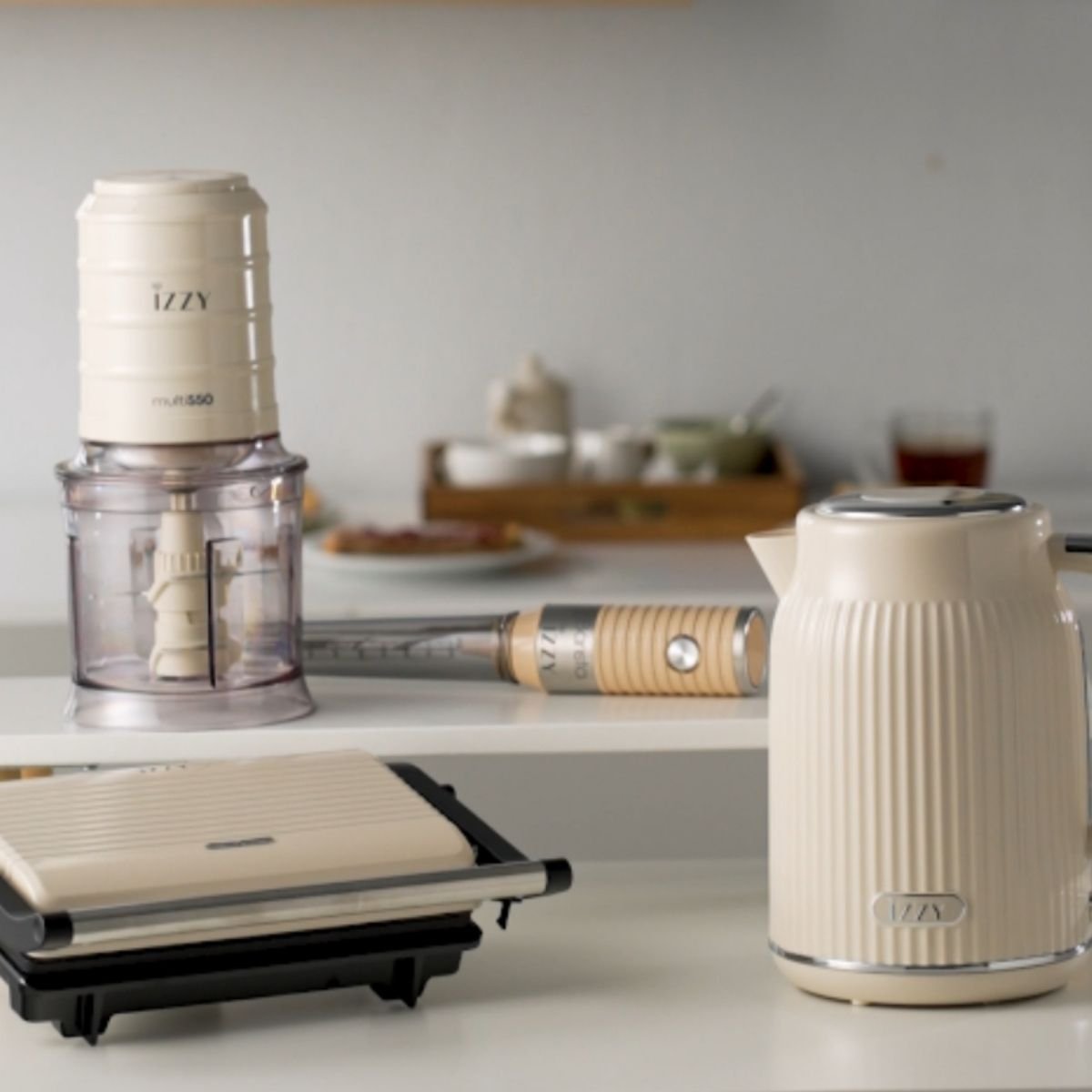 IZZY Vintage Βραστήρας 1.7L 2200W με Αποσπώμενη & Περιστρεφόμενη Βάση 360° Creme IZ-3024
