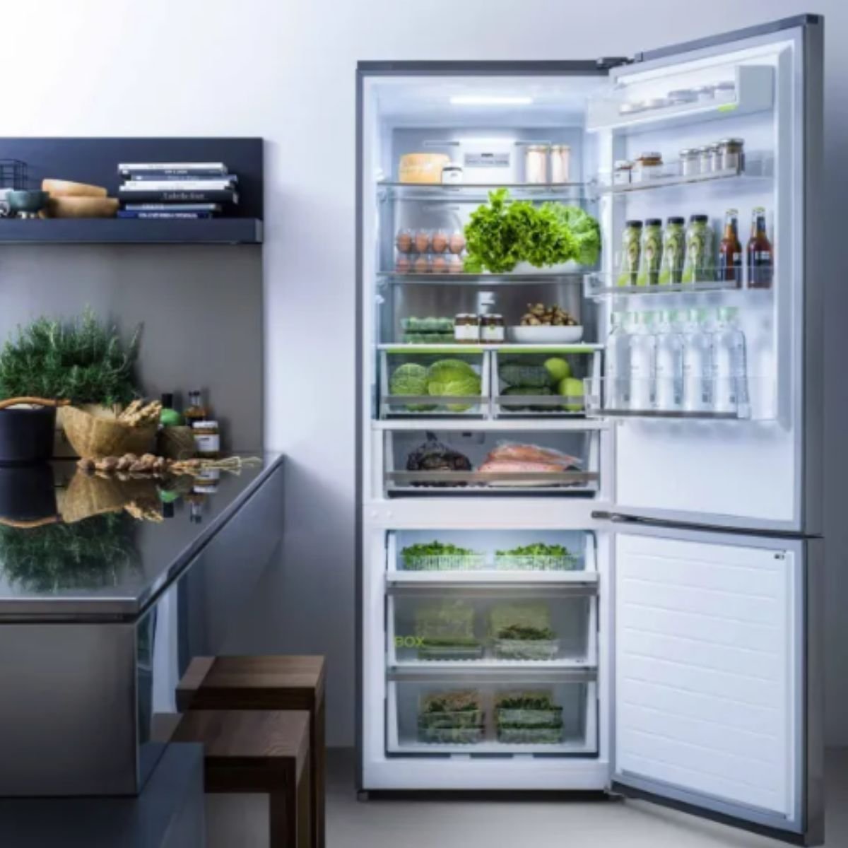 Midea Ψυγειοκαταψύκτης No Frost 435L με Τεχνολογία Metal Cooling, MultiFlow & FastFreeze, Inox MDRB593FGE02