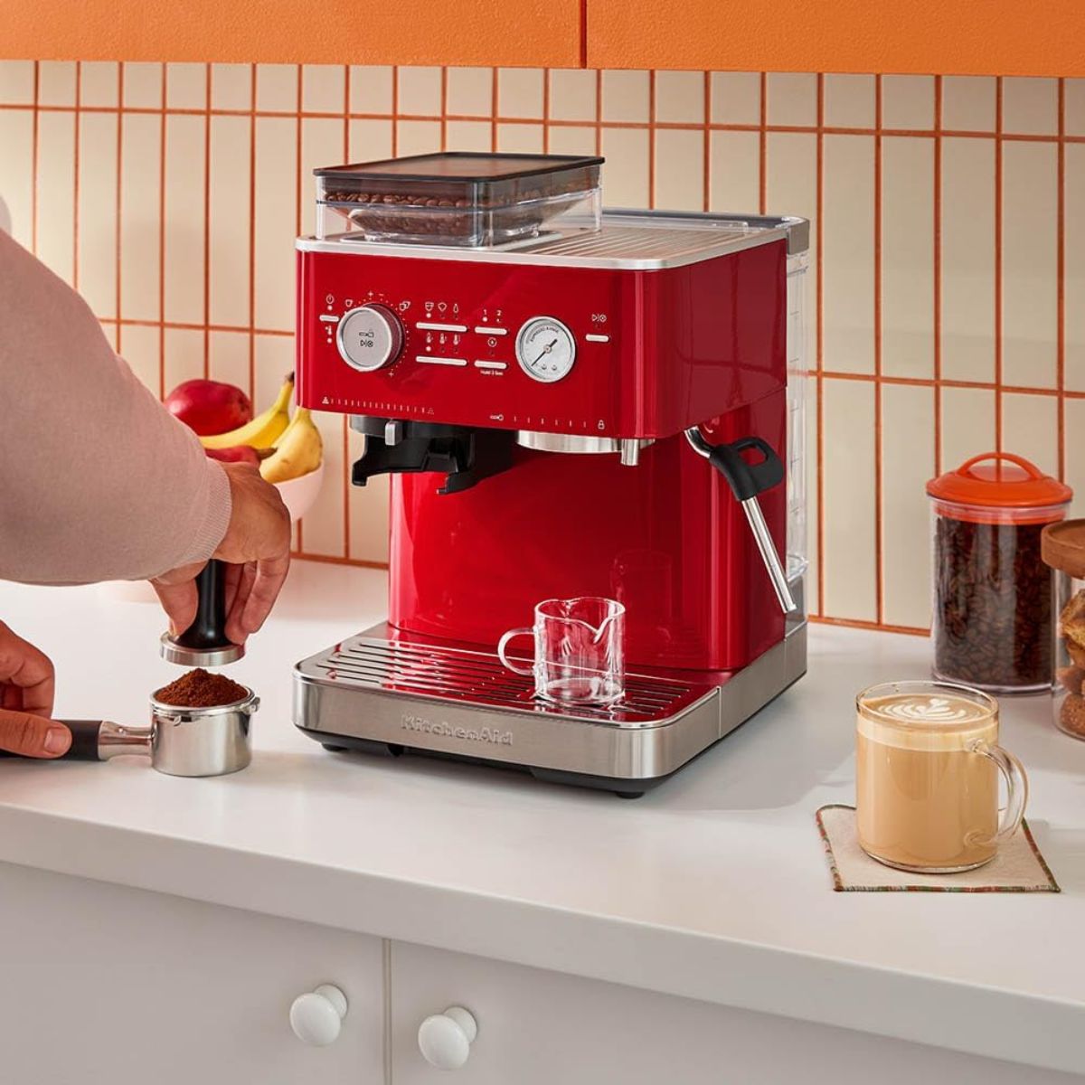 KitchenAid Ημιαυτόματη Μηχανή Espresso 15bar με Μύλο Άλεσης, Δοχείο Κόκκων και 15+7 Ρυθμίσεις 5KES6551BCA Candy Apple 